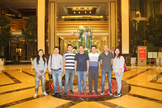 重慶部分木門(mén)企業(yè)參加“全國(guó)木門(mén)先進(jìn)技術(shù)與產(chǎn)業(yè)發(fā)展盛會(huì)”