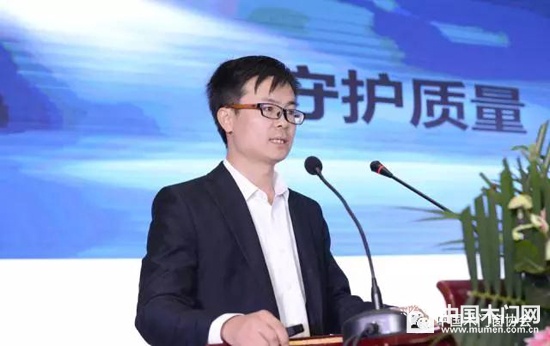 中國物流與采購聯(lián)合會(huì)木材與木制品質(zhì)量監(jiān)督檢驗(yàn)測試中心實(shí)驗(yàn)室主任張文強(qiáng)
