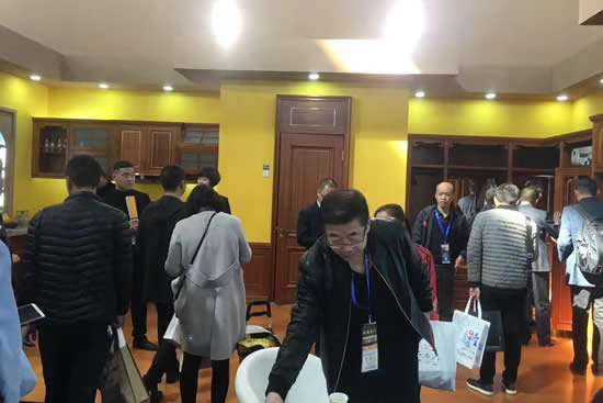 熱烈祝賀品橋木門三月北京門展取得圓滿成功