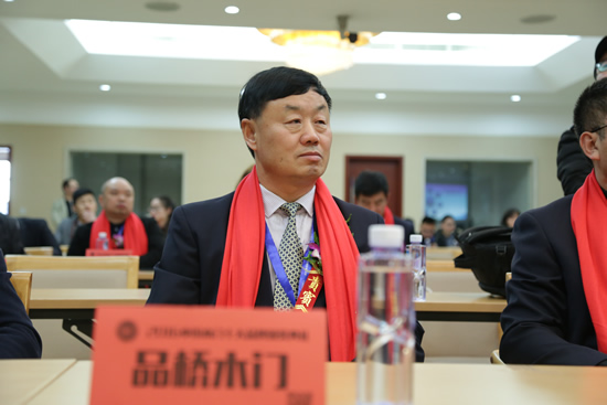 劉春勝：品橋木門認真做專業的好木門