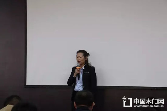 經(jīng)銷商代表