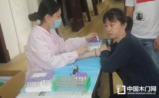 排隊抽血