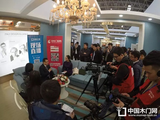 歐鉑尼木門