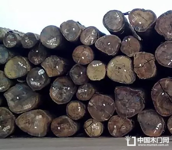 薄木貼面