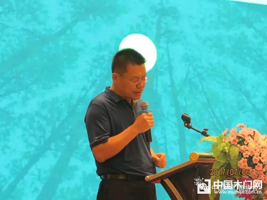 北京霍爾茨門業(yè)股份有限公司總經(jīng)理趙崇聯(lián)發(fā)表演講