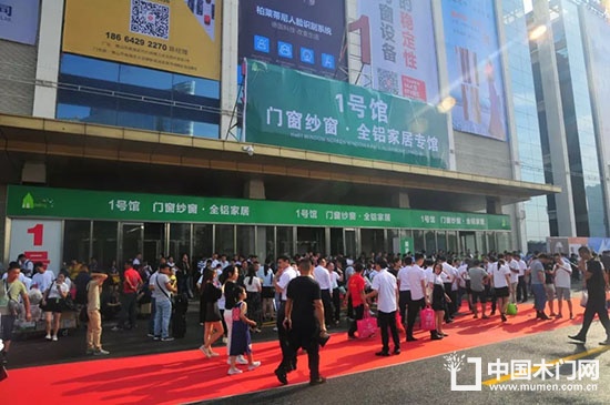 遮陽門窗展