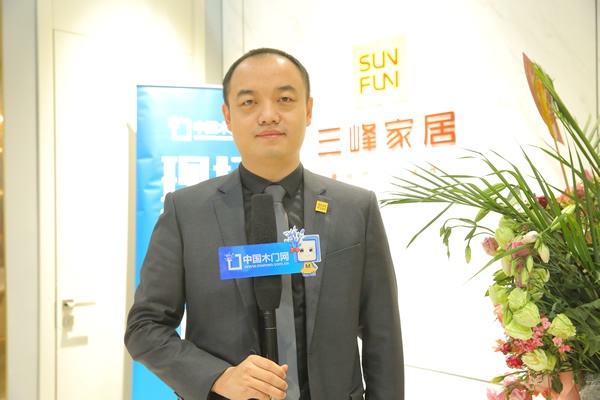 三峰木門榮獲中國木門十大領(lǐng)軍品牌
