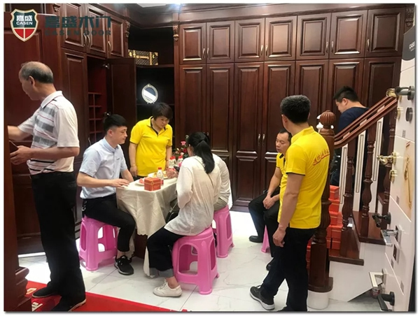 南昌嘉盛木門順利完成店面升級