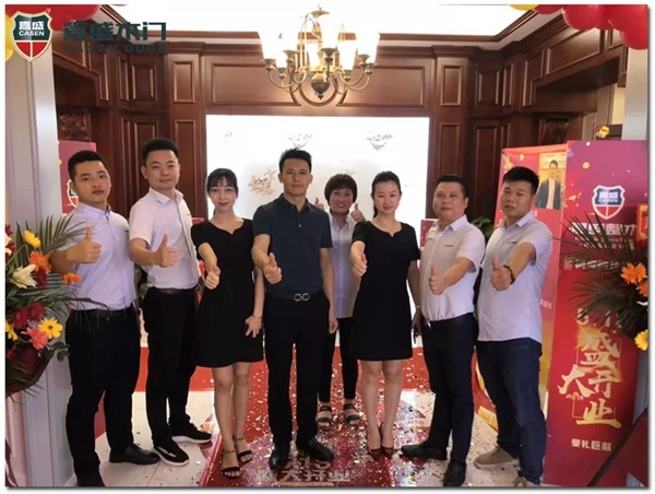南昌嘉盛木門順利完成店面升級