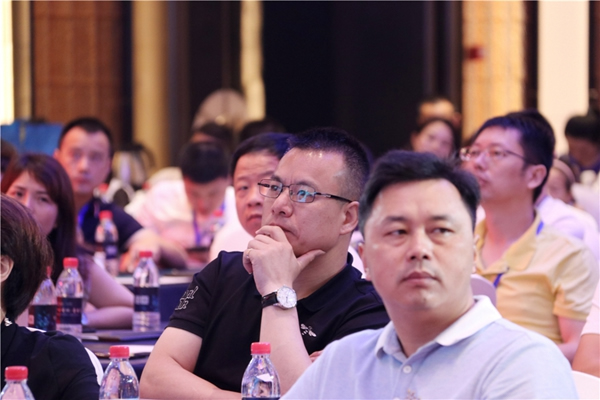 新思維·心突破·星未來丨2019年中經銷商大會暨新品發布驚艷亮相