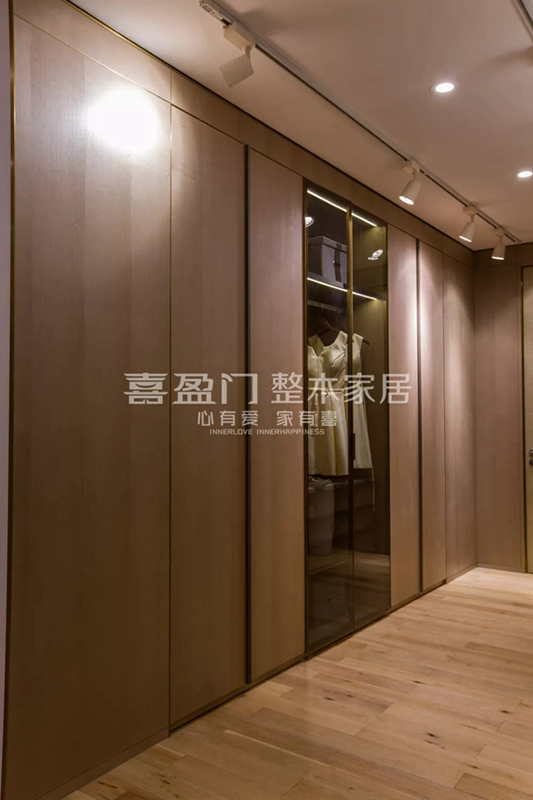 喜盈門木門：輕奢新中式，意想不到的美！