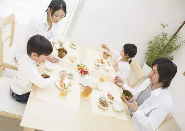 天賜福門業：好的門才能夠共度一生