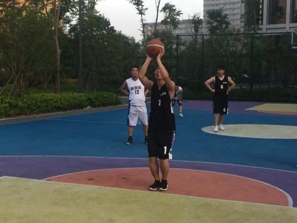 以籃球之名，盡顯喬金斯風采
