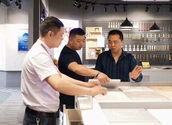 華潤(rùn)涂料：家居潮流總在變？在這里新品開(kāi)發(fā)無(wú)壓力