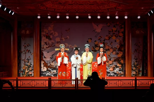 圖森整體木作中堅(jiān)俱樂(lè)部嵊州會(huì)議成功召開(kāi)