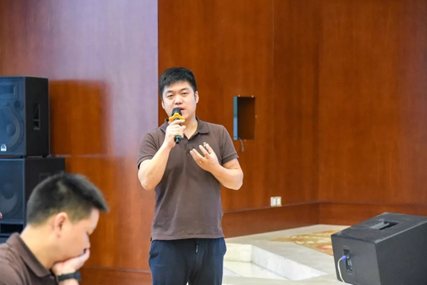圖森整體木作中堅(jiān)俱樂(lè)部嵊州會(huì)議成功召開(kāi)
