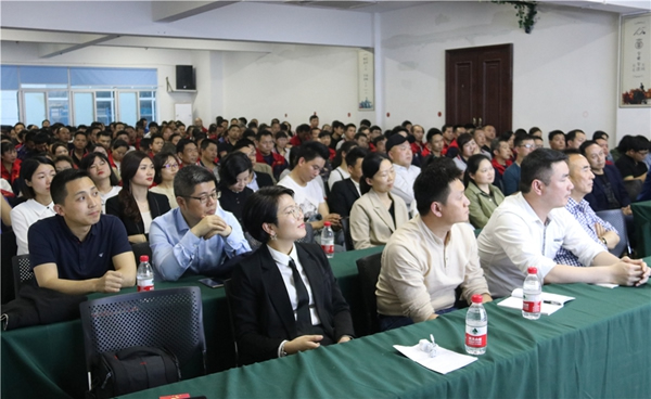 喬金斯整木定制2019年第一季度啟動大會完美收官！