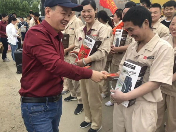 尚佰木門·整木定制2019年度生產中心第五屆趣味運動會圓滿落幕