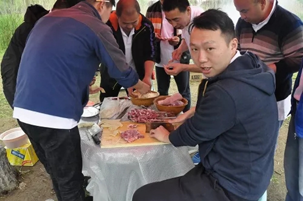 美固門窗2019春游團建活動圓滿結束，不負芳華不負卿！