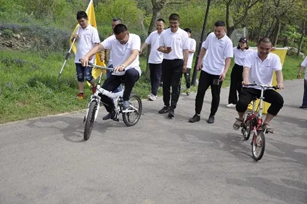 美固門窗2019春游團建活動圓滿結束，不負芳華不負卿！