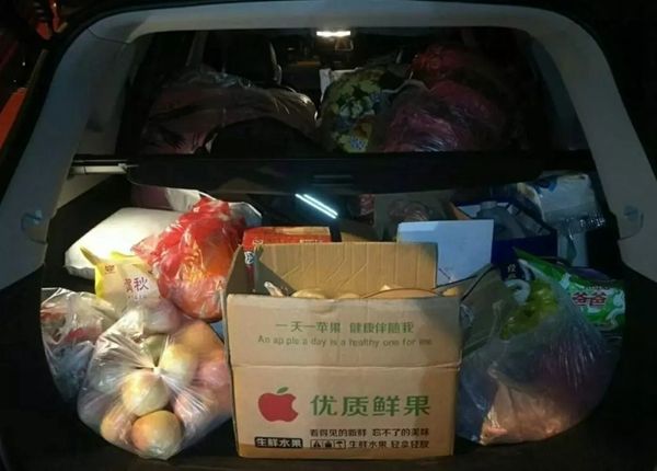 金迪木門征集活動|有一種愛叫做“媽媽給你裝的后備箱”
