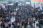 尚品本色：一副春聯(lián)一份祝福，送福到北京站！