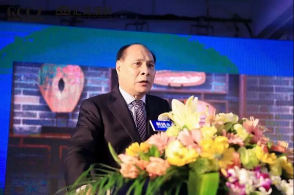 LED UV漆問世意義重大，匯龍涂料引領環保漆未來
