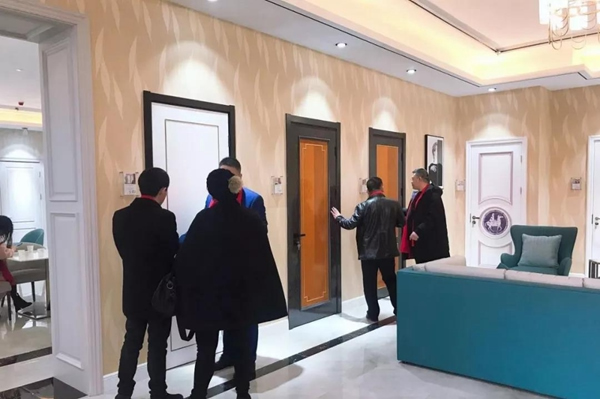 “新動(dòng)能 新征程 新跨越”百德木門2019運(yùn)營(yíng)商年會(huì)完美收官