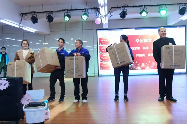 潤成創展木門：幸福是奮斗出來的！