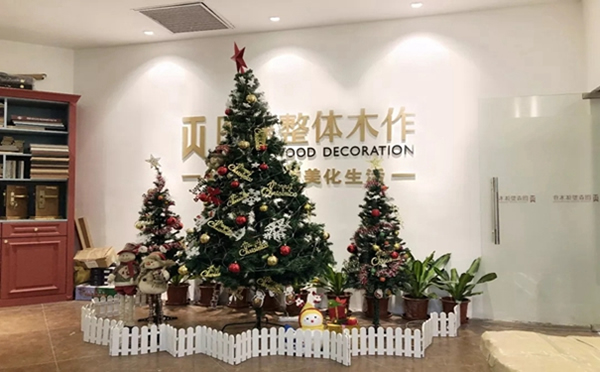 圖森整體木作的圣誕味兒，約嗎？