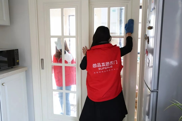 你和我之間的距離就差一次“尚”門服務