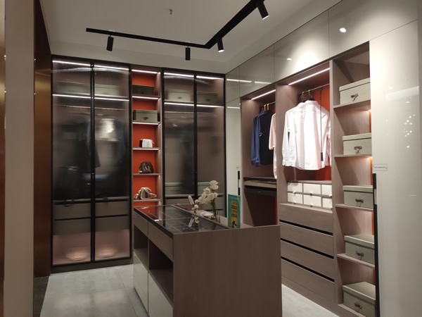 三峰家居新店開張