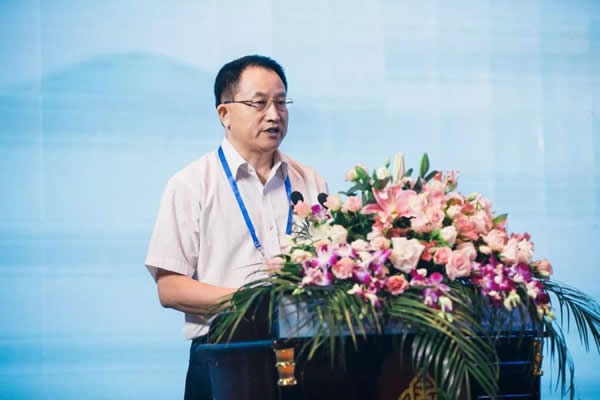 中國木材與木制品流通協會會長劉能文