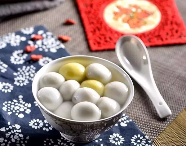 永佳無(wú)漆木門(mén)祝大家元宵佳節(jié)月圓人安！