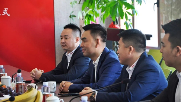 展志天華家居集團與方太集團簽訂品牌戰(zhàn)略合作協(xié)議