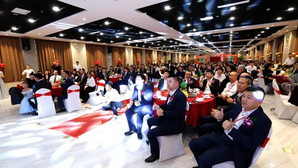 展志天華隆重舉行2019-2020集團年會暨新春嘉年華活動