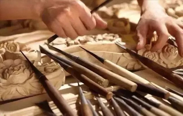 大豪整體木作：你與精致的家之間，只缺一個(gè)整木定制