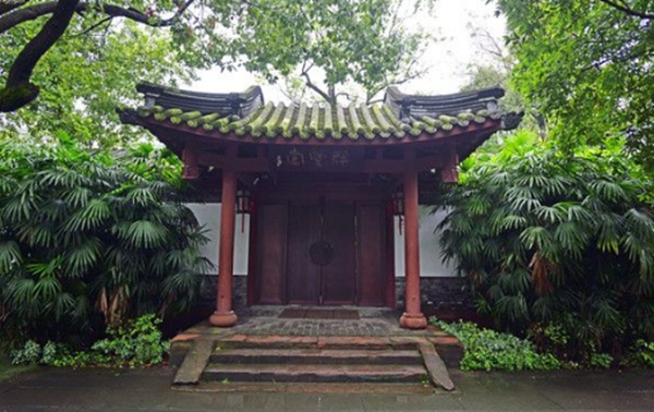 名雅居木門：T型門和平口門有何不同? 