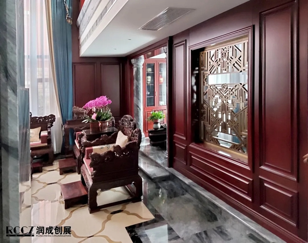潤成創(chuàng)展木門帶大家賞析一下極具中國文化的別墅