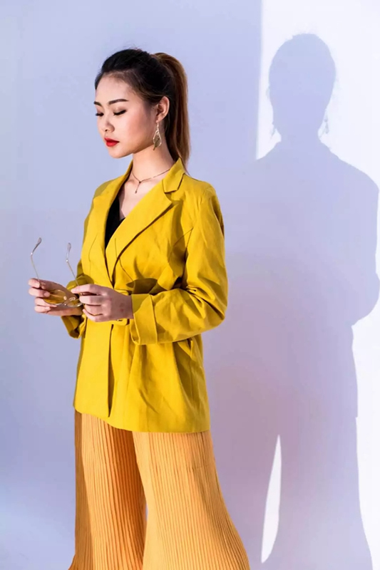 伯藝木門：110㎡現(xiàn)代簡約 享受真實(shí)的從容與安寧