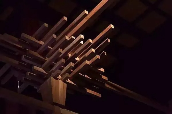 金冠豪：一榫一卯 暗藏玄機