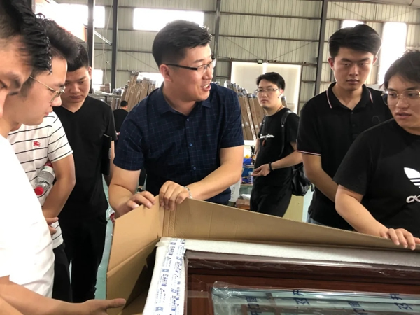 開開門窗|走進開開門窗廠，領略開開匠心
