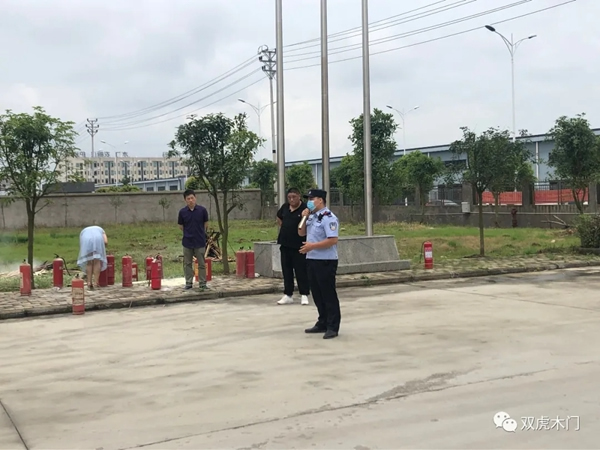 雙虎木門舉行消防演習(xí)，提升員工的消防意識