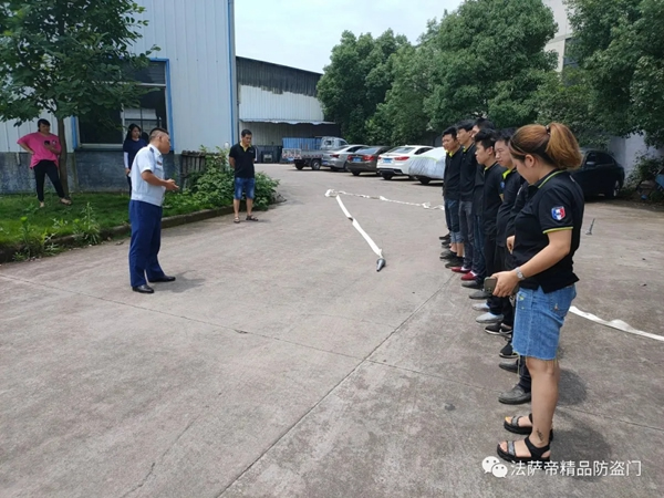 法薩帝防盜門(mén)：防患于未“燃” 生命無(wú)彩排 
