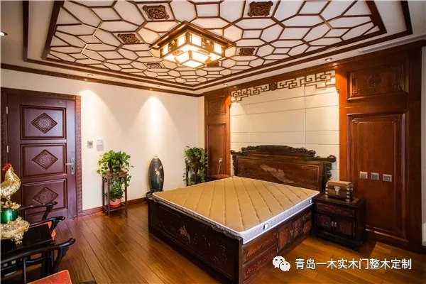 青島一木案例實拍：傳統(tǒng)中式風(fēng) 展現(xiàn)家居層次美