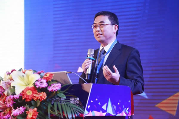 展辰26周年陳冰董事長寄語：轉(zhuǎn)換思維，再出發(fā)