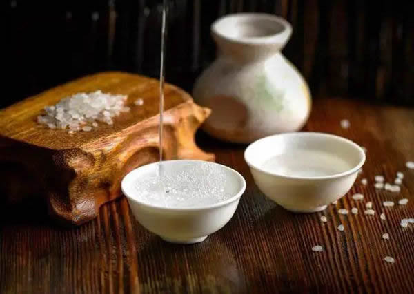 林源木門：白露時節，愿您百歲無憂！