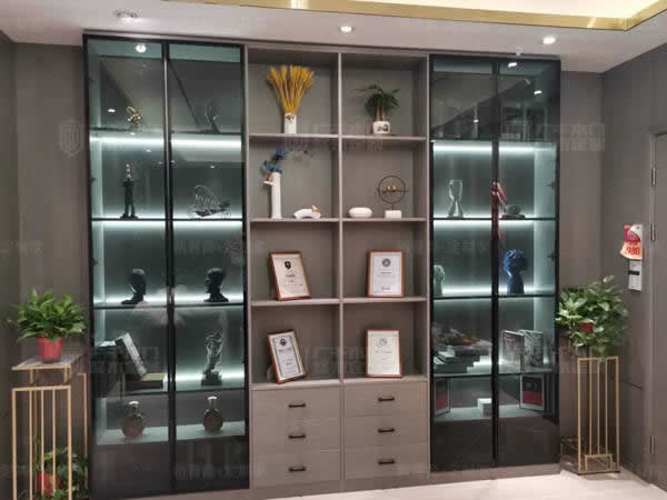 廣千木門·山西離石體驗館，引領整木定制新風尚