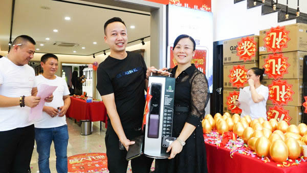 600㎡王力南寧新形象旗艦店，開業當天業績就突破30萬
