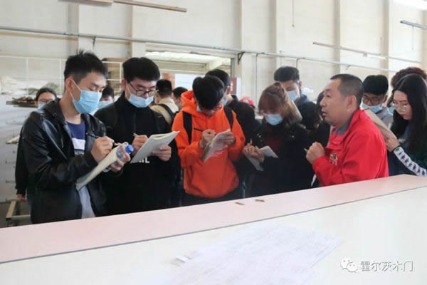 內蒙古農業大學師生蒞臨霍爾茨工廠參觀交流